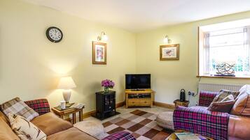 Cottage | Interior