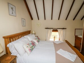 Småhus | 2 soverom, individuelt dekorert og individuelt innredet