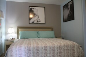 Casa familiar, 3 dormitoris | Escriptori i espai de treball apte per a portàtils 