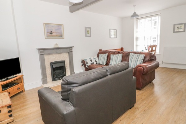 Cottage | Interior