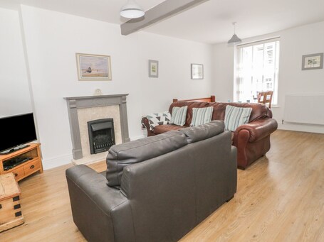 22 Uppergate Street - Image 4