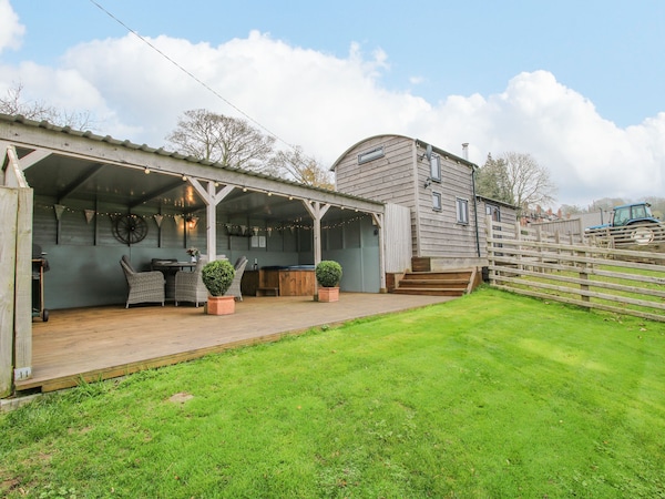 Shepherds Cabin At Titterstone Hot Tub &Amp; Dog-friendly Near Ludlow - Herefordshire