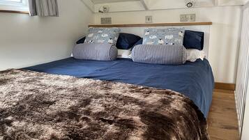 Casa de campo | 2 habitaciones, decoración personalizada y muebles diferentes