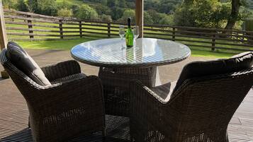 Cottage | Outdoor dining