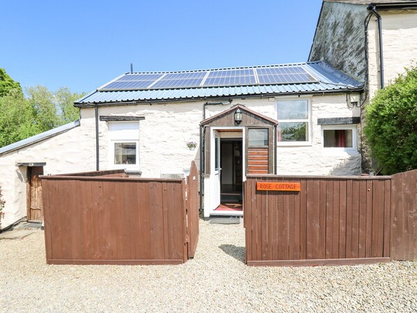 Cottage | Exterior - Rose Cottage (Llandysul)