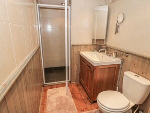 Cottage | Bathroom | Shower - Rose Cottage (Llandysul)