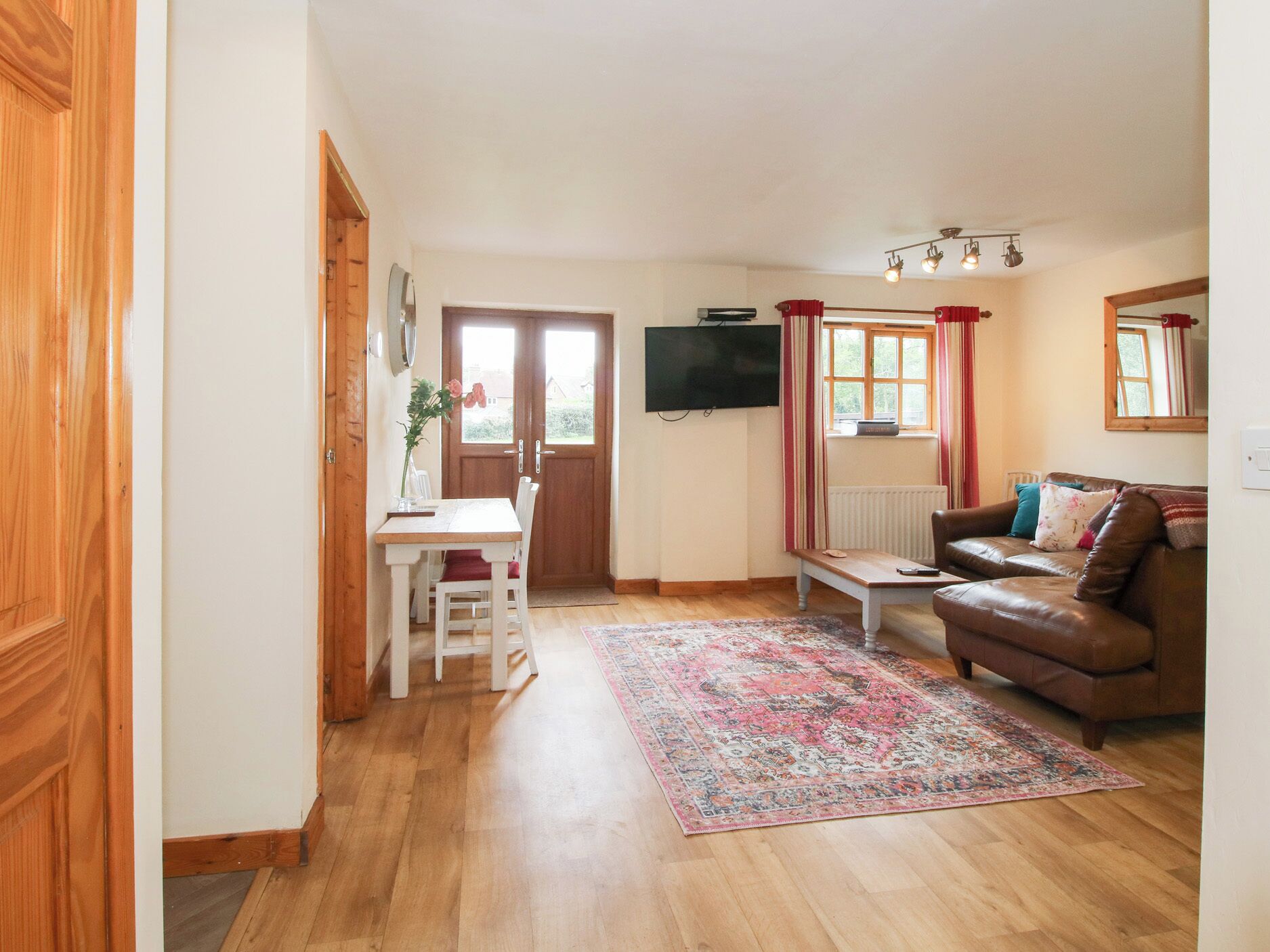 Cottage | Living area