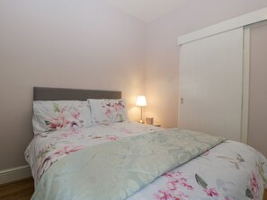 Cottage | 1 bedroom, individually decorated, individually furnished, free WiFi - The Pheasant One (Usk)