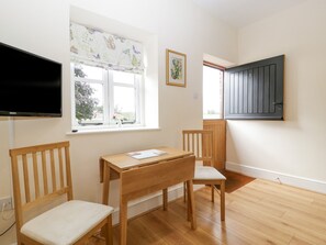 Interior - The Pheasant One (Usk)