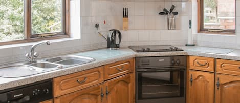 Cottage | Bahagian dalam