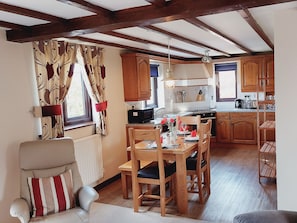 Cottage | Interior - Waggoners Cottage (Montgomery)