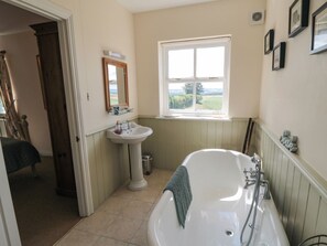 Bathroom - Sawdon Heights (Scarborough)