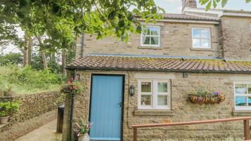 Cottage | Front of property
