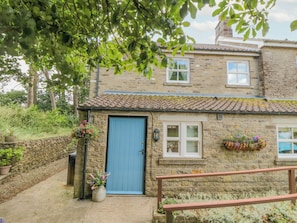 Cottage | Front of property