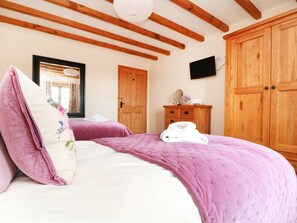 Cottage | 3 bedrooms, individually decorated, individually furnished, free WiFi - Hawthorn Cottage (Truro)