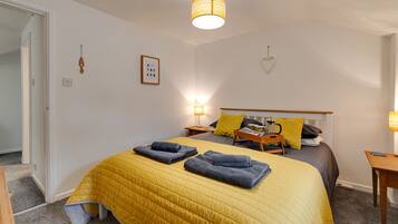 Cottage | Interior