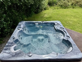 Bañera de hidromasaje exterior