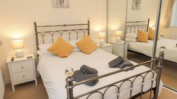 Cottage | 3 bedrooms, individually decorated, individually furnished, free WiFi