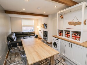 Cottage | Interior - 11A Church Street (Whitby)