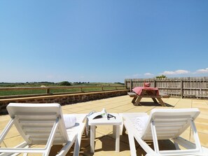 Cottage | Balcony - Elm Cottage (Truro)