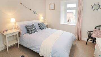 Chaumière | 2 chambres, décor unique, ameublement unique, accès au Wi-Fi (inclus)