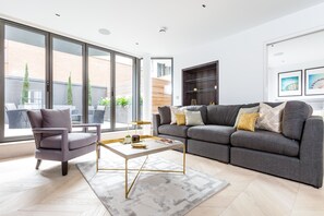 Living area - Goodge Street (London)