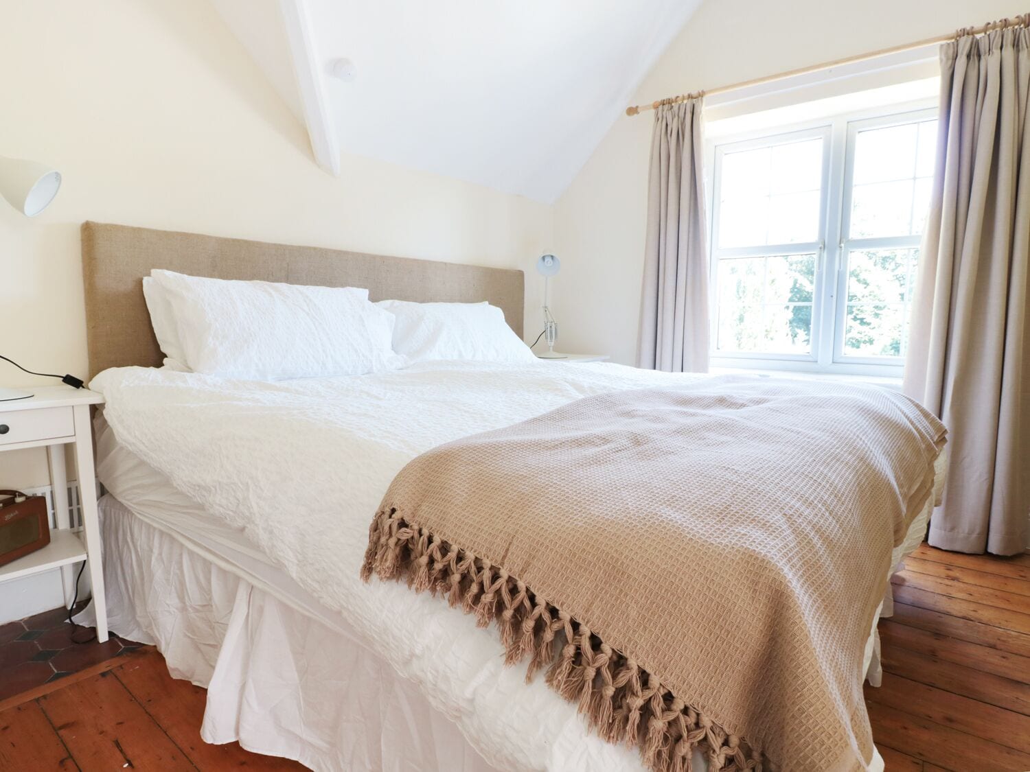 Cottage | 3 bedrooms, individually decorated, individually furnished, free WiFi