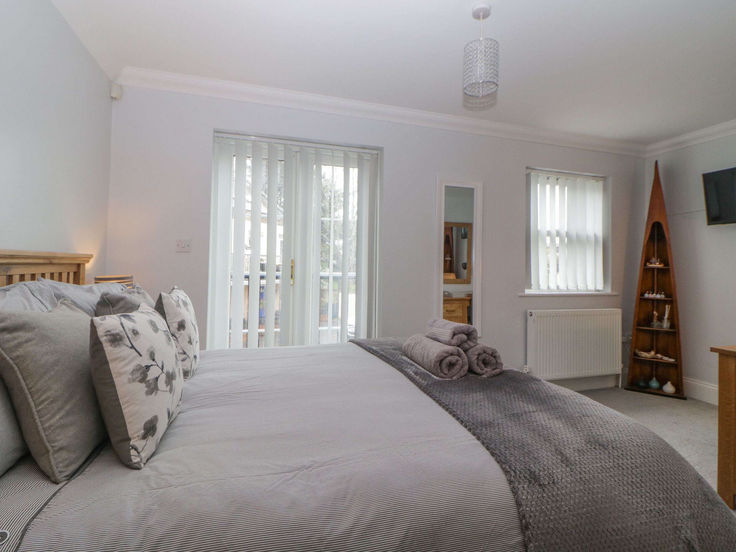 3 bedrooms, individually decorated, individually furnished, free WiFi