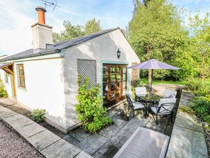 Cottage | Property grounds - Sunny Hill (Penrith)