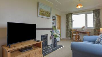 Cottage | Living area | DVD player