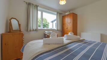 Cottage | 1 bedroom, individually decorated, individually furnished, free WiFi