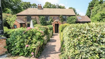 Cottage | Exterior