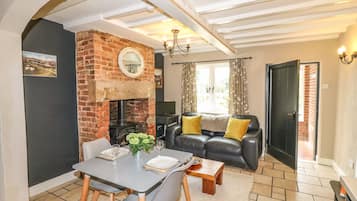 Cottage | Interior