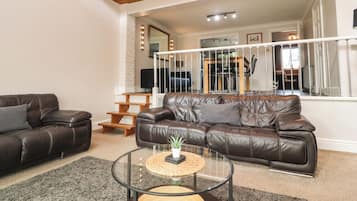 Cottage | Living area