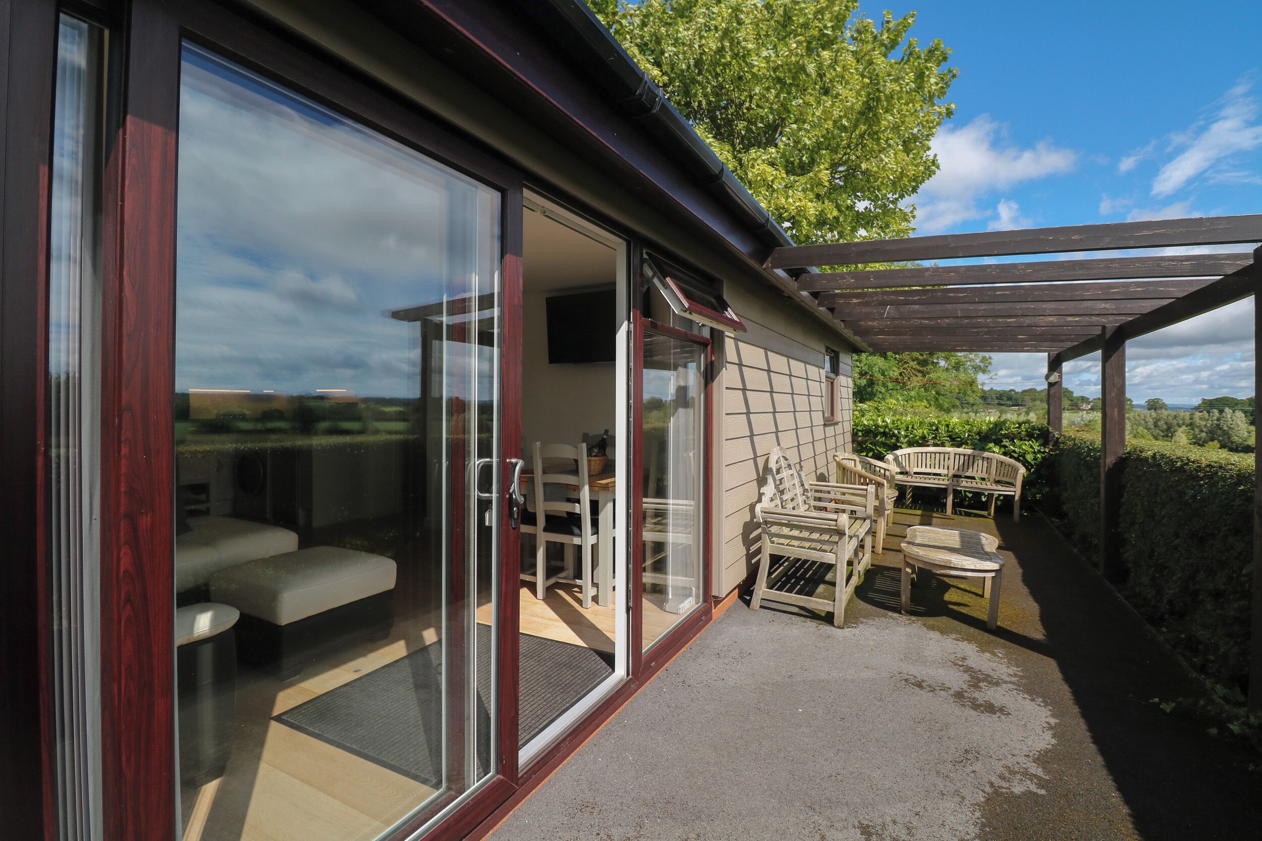 Cottage | Outdoor dining