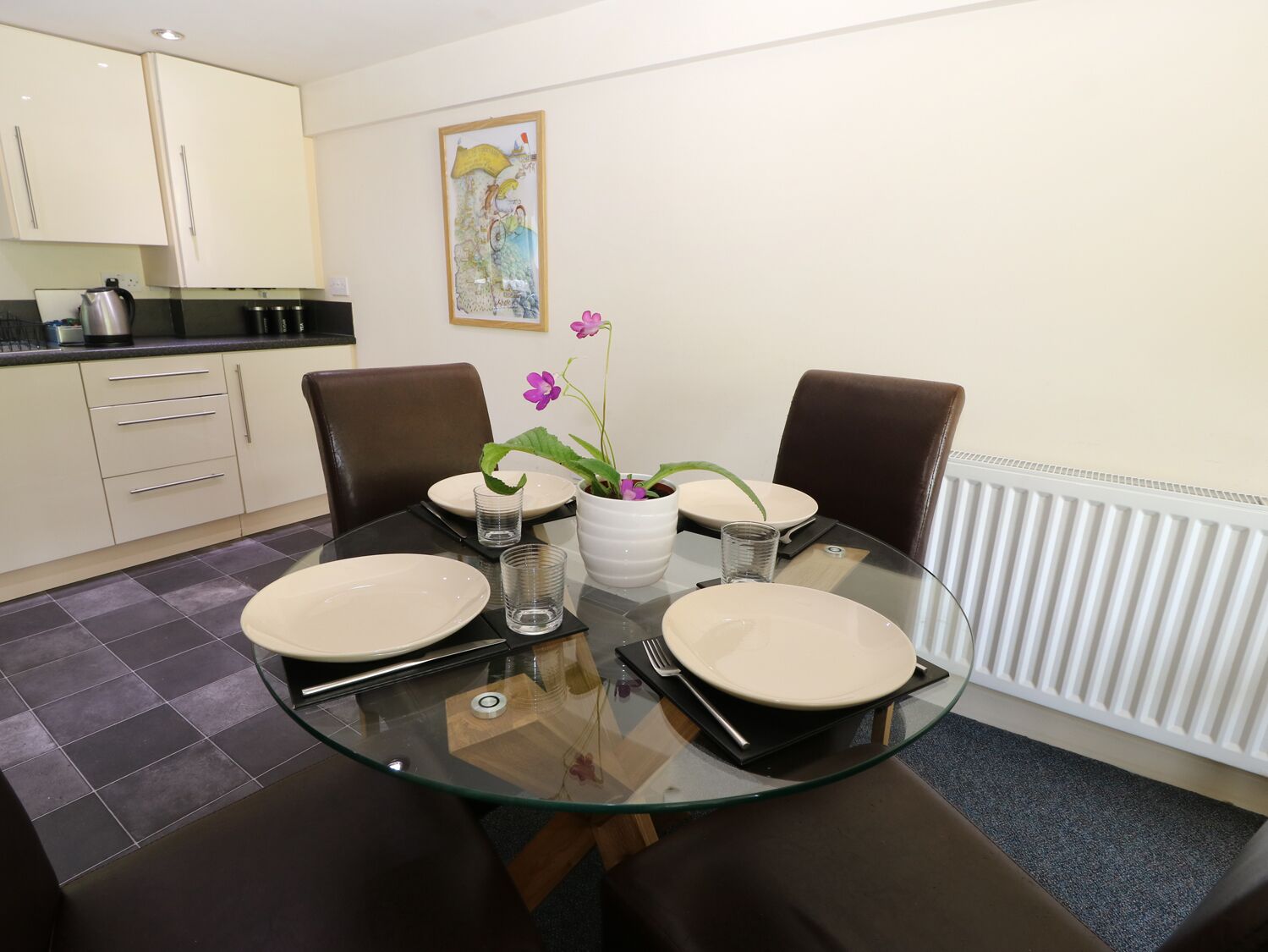 Cottage | Dining