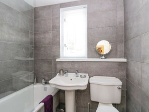 Casa de campo | Banheiro | Chuveiro, secador de cabelo