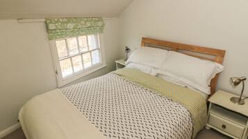 Cottage | 3 bedrooms, individually decorated, individually furnished, free WiFi