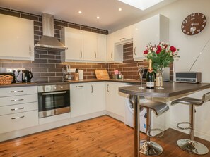 Casa rural | Cuina privada | Microones, placa de cuina i rentaplats 