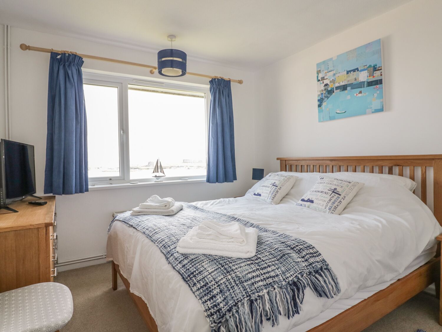 Cottage | 2 bedrooms, individually decorated, individually furnished, free WiFi