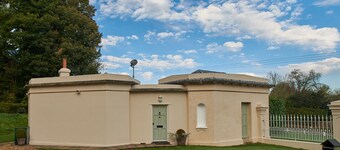 West Lodge