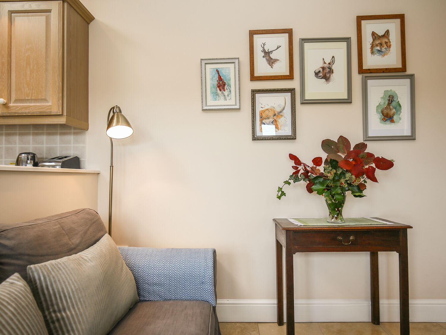 Cottage | Living room | TV