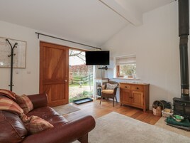 Cottage | Living area | TV