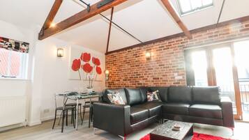 Cottage | Living room | TV