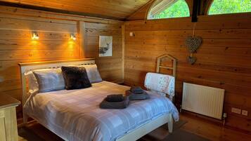 Casa de campo | 1 habitación, decoración personalizada y muebles diferentes