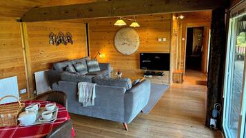 Casa de campo | Área de sala de estar | Televisión y reproductor de DVD