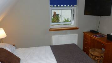 Huis, 3 slaapkamers | 3 slaapkamers, individueel gemeubileerd, een strijkplank/strijkijzer