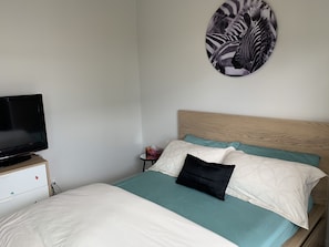 Deluxe-Doppelzimmer, 1 Doppelbett, Gemeinschaftsbad | Hochwertige Bettwaren, kostenloses WLAN, Bettwäsche