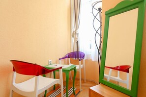 Double or Twin Room, Shared Bathroom, City View | Soundproofing, iron/ironing board, free WiFi, bed sheets - Pigeon Square Rooms (Sarajevo)