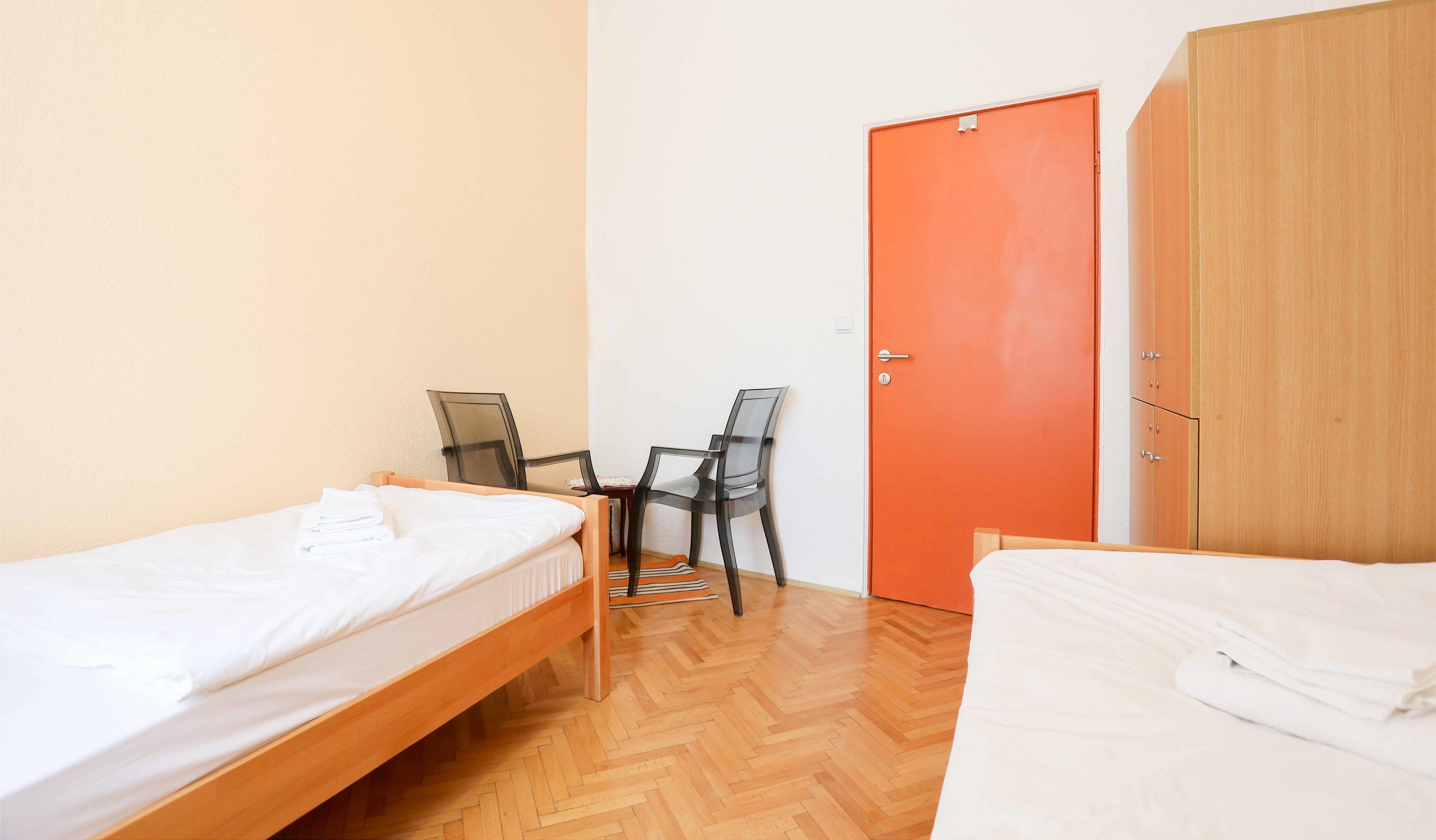 Standard Twin Room, Shared Bathroom | Soundproofing, iron/ironing board (on request), free WiFi, bed sheets